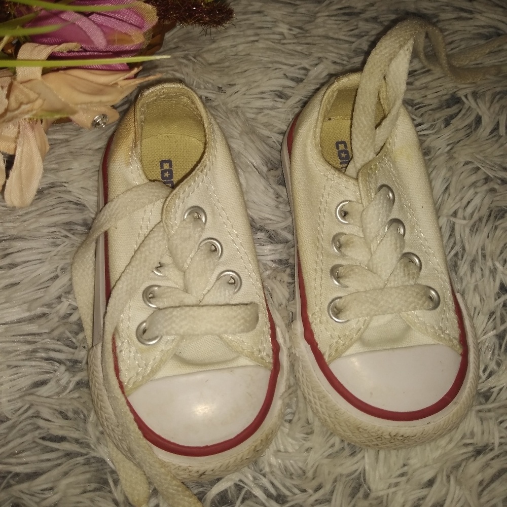 White converse
